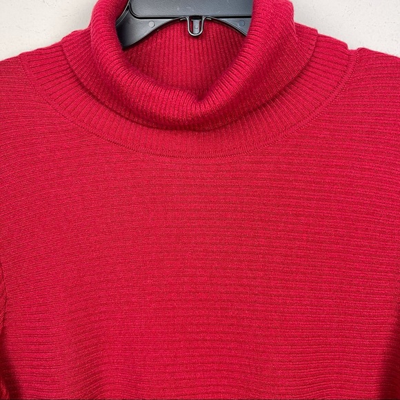 NWT Investments Plus Size Red Turtleneck sweater - Picture 6 of 13